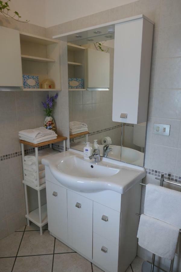 Petite Maison 2 Senin Extérieur photo