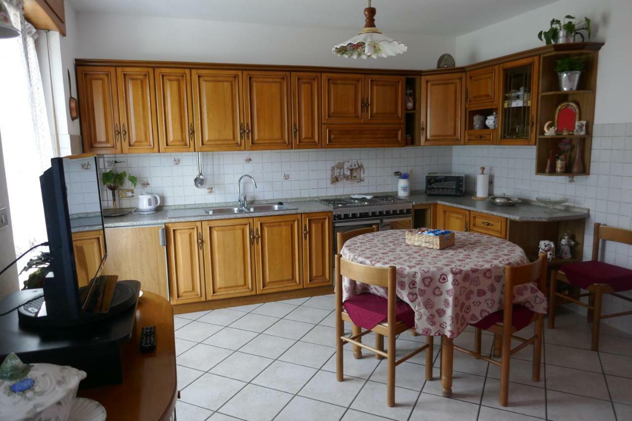 Petite Maison 2 Senin Extérieur photo